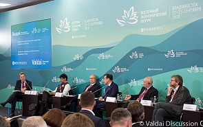 Фотогалерея: Новая геополитика и политическая экономия Азии: возможности для России. Сессия клуба «Валдай» в рамках ВЭФ-2018