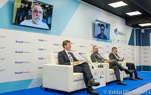Фотогалерея: Дискуссия «Внешняя политика новых государств Евразии: эксперимент удался?»