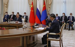 Третий – не лишний: Россия, Китай и Монголия в центре новой многополярности 