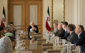 Фотолента: Встречи участников Российско-иранского диалога в Тегеране. День первый